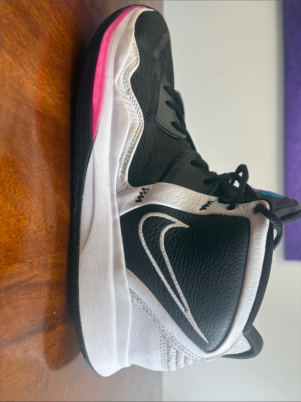 Kyrie Infinity yin yang